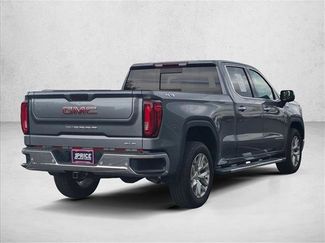 Used 2022 GMC Sierra 1500 SLT w/ SLT Premium Plus Package AWD/4WD video 4