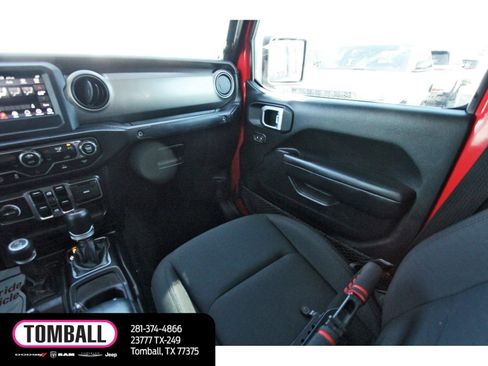 Used 2020 Jeep Gladiator Sport w/ Quick Order Package 24S image 11