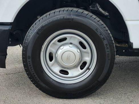 Used 2024 Ford F250 XL image 10