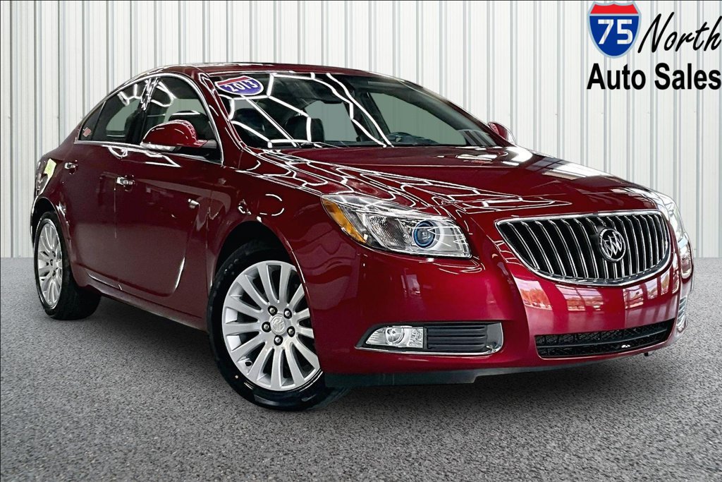 Used 2013 Buick Regal Premium FWD image 1