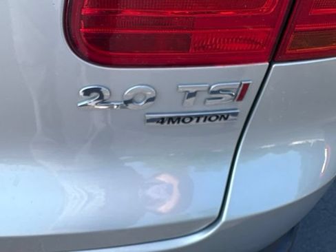 Used 2012 Volkswagen Tiguan SEL AWD/4WD image 14