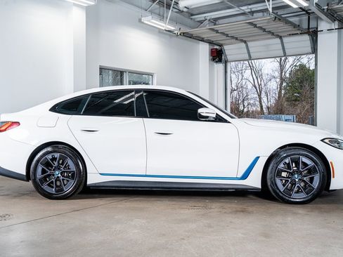 Used 2023 BMW i4 eDrive40 w/ Premium Package image 5