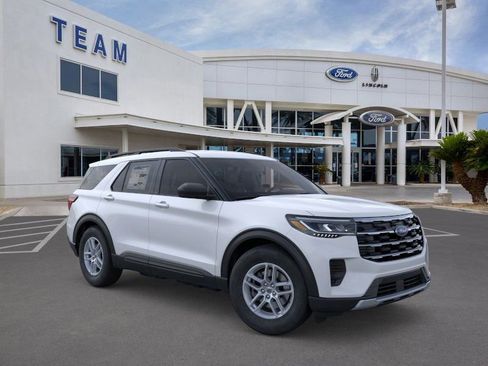 New 2026 Ford Explorer Active image 7