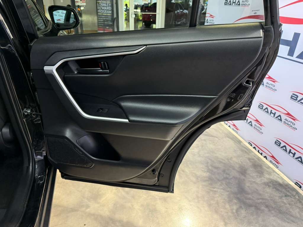 Used 2022 Toyota RAV4 LE FWD image 44