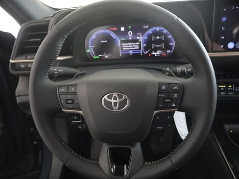 New 2026 Toyota Crown Signia AWD/4WD image 16