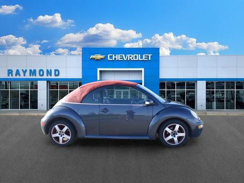 Used 2005 Volkswagen Beetle GLS FWD image 2