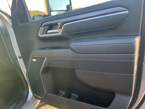 Used 2026 Chevrolet Silverado 2500 LTZ w/ LTZ Plus Package AWD/4WD image 40