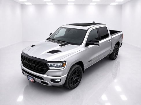 Used 2023 RAM 1500 Laramie AWD/4WD image 4