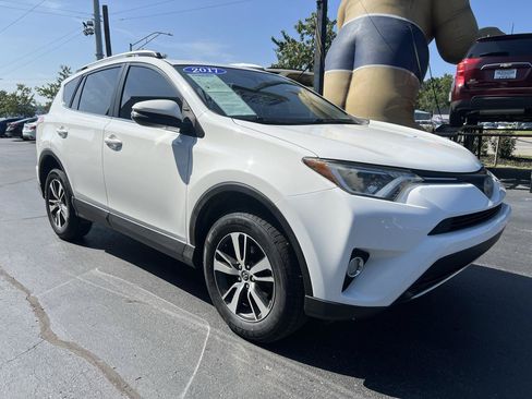 Used 2017 Toyota RAV4 XLE FWD image 8
