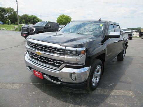 Used 2017 Chevrolet Silverado 1500 LTZ w/ Sport Package AWD/4WD image 10