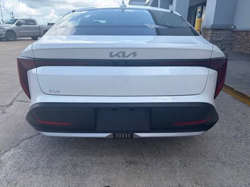 Used 2025 Kia K4 EX FWD image 11