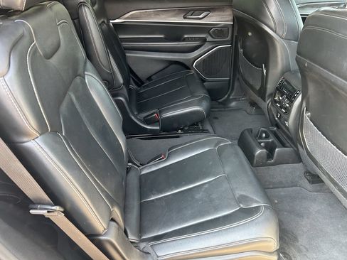 Used 2021 Jeep Grand Cherokee L Limited RWD image 11