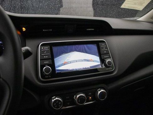 New 2025 Nissan Kicks Play S image 35