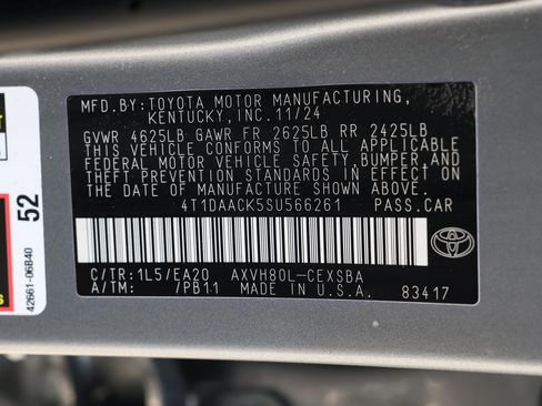 Used 2025 Toyota Camry SE FWD image 33