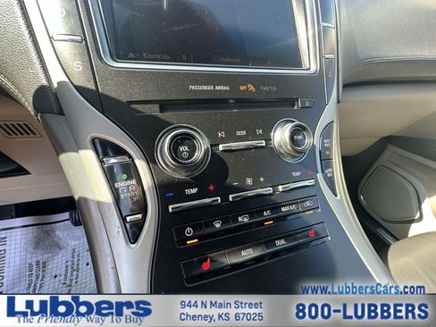 Used 2019 Lincoln Nautilus Select AWD/4WD image 19