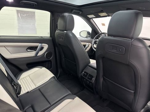Used 2021 Land Rover Discovery Sport SE R-Dynamic image 29