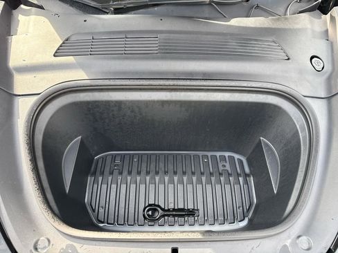 Used 2020 Tesla Model Y Long Range AWD/4WD image 27