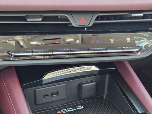 New 2026 Buick Envision Sport Touring image 19