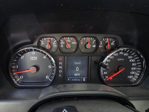 Used 2018 Chevrolet Silverado 1500 Custom w/ Custom Value Package image 15