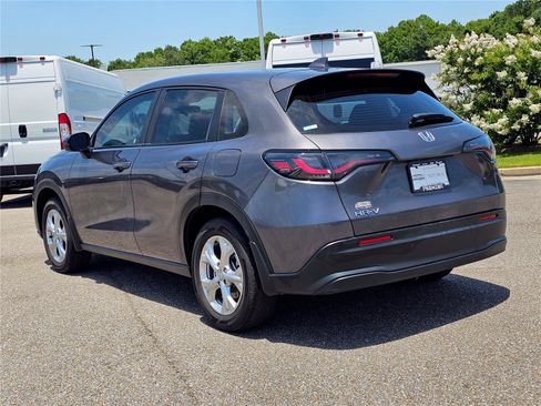 Used 2025 Honda HR-V LX image 12