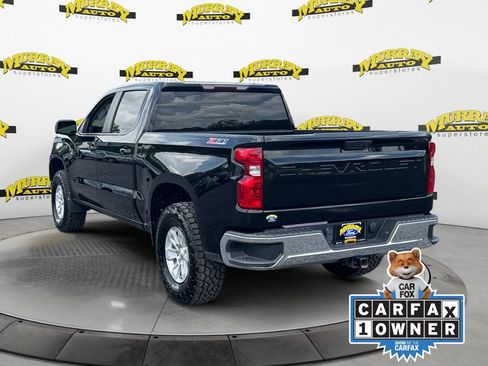 Used 2023 Chevrolet Silverado 1500 LT AWD/4WD image 3