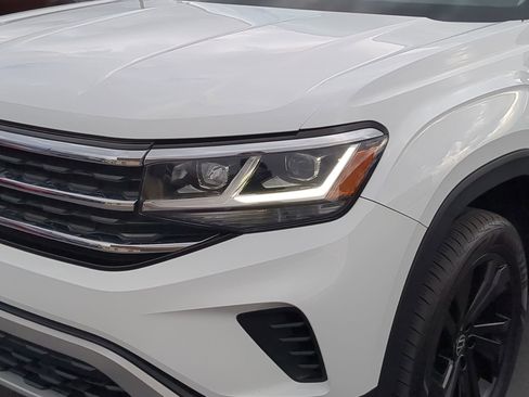 Used 2023 Volkswagen Atlas SE w/ Black Wheel Package image 12