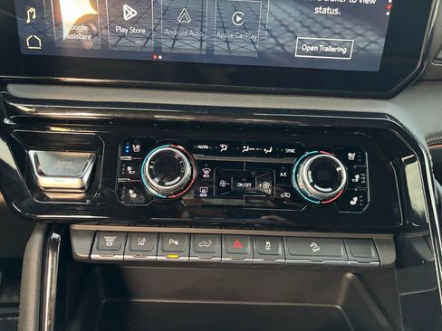 Used 2024 GMC Sierra 2500 AT4 w/ AT4 Premium Plus Package image 26