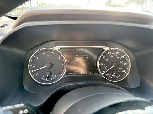 Used 2023 Nissan Rogue SV image 50