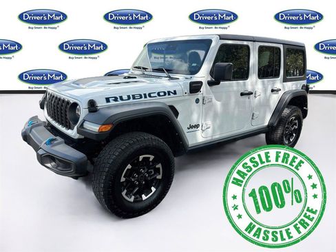 Used 2024 Jeep Wrangler Unlimited Rubicon 4xe AWD/4WD image 3