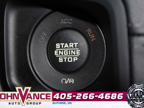 Used 2025 Jeep Wrangler Unlimited Rubicon AWD/4WD image 39