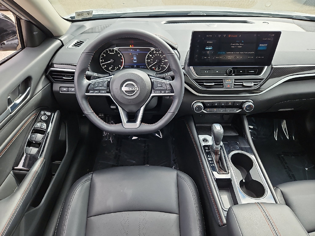 Certified 2023 Nissan Altima 2.5 SR w/ SR Premium Package FWD image 12
