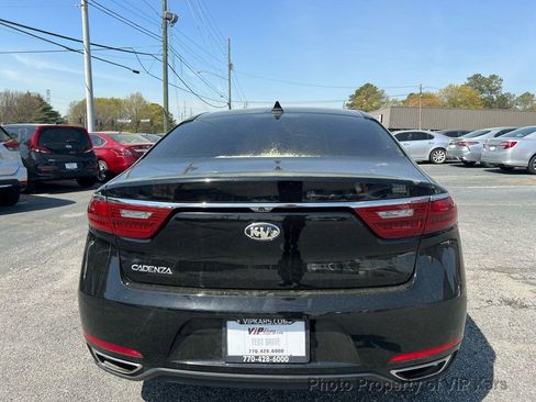 Used 2017 Kia Cadenza Premium image 5