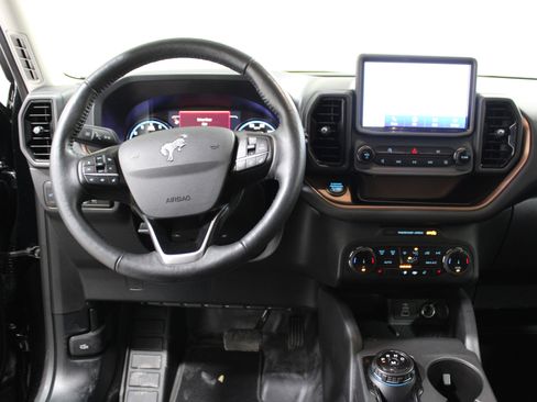 Used 2023 Ford Bronco Sport Badlands w/ Premium Package AWD/4WD image 2