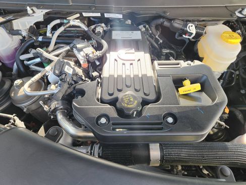 New 2026 RAM 2500 Tradesman AWD/4WD image 23