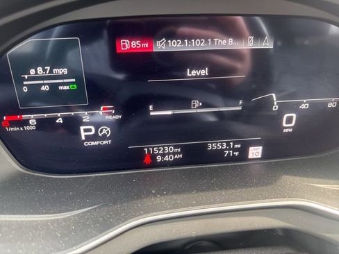 Used 2021 Audi Q5 Prestige w/ Prestige Package image 11