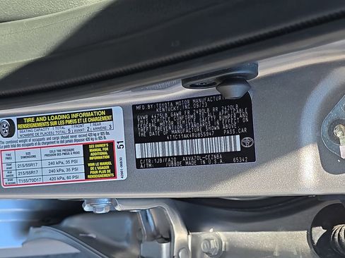 Used 2024 Toyota Camry LE FWD image 39