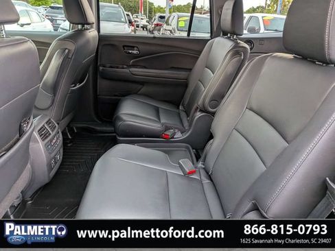 Used 2020 Honda Pilot Touring image 16