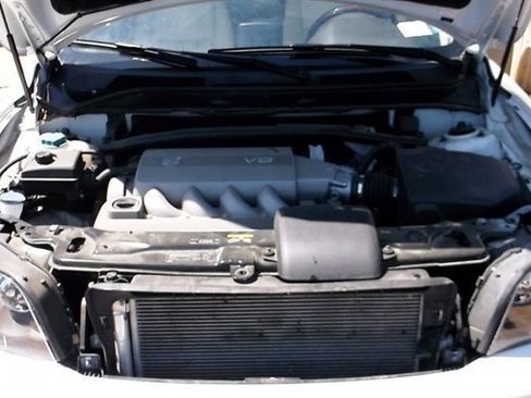 Used 2011 Volvo XC90 V8 AWD/4WD image 10