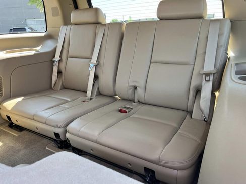 Used 2012 Cadillac Escalade Premium AWD/4WD image 20