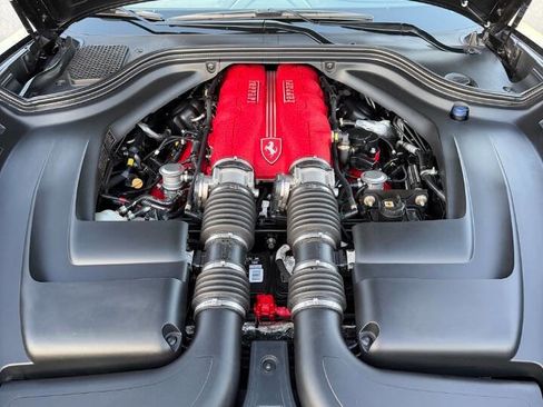 Used 2010 Ferrari California Base 2dr Convertible image 20