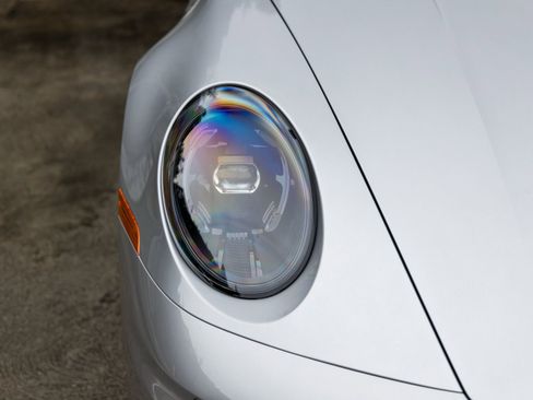 Certified 2025 Porsche 911 Carrera image 14