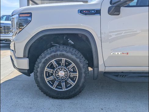 New 2026 GMC Sierra 1500 AT4 w/ AT4 Premium Package image 10