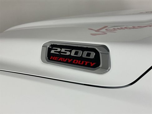 Used 2024 RAM 2500 Tradesman w/ Chrome Appearance Group image 27