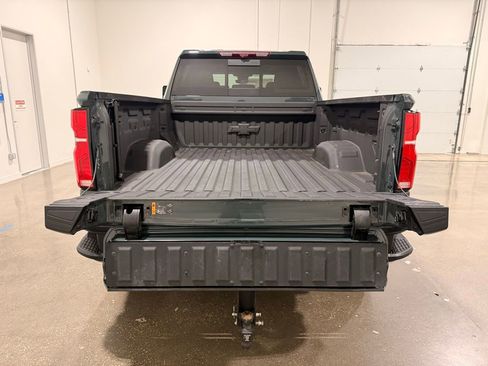 Used 2025 Chevrolet Silverado 2500 LTZ w/ Trail Boss Package image 9