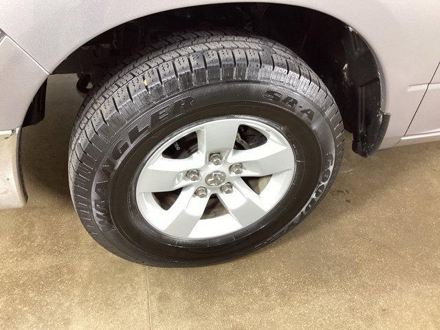 Used 2024 RAM 1500 Classic SLT AWD/4WD image 25
