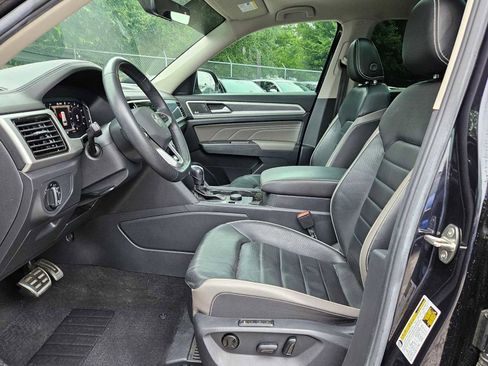 Used 2023 Volkswagen Atlas SEL Premium AWD/4WD image 13