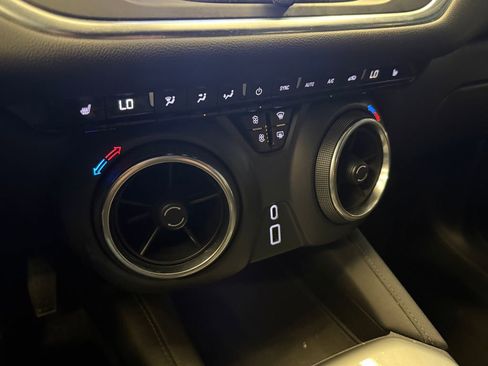 Used 2020 Chevrolet Blazer LT w/ Redline Edition AWD/4WD image 15