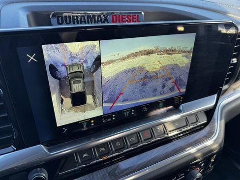 Certified 2022 Chevrolet Silverado 1500 LTZ w/ LTZ Premium Package image 4