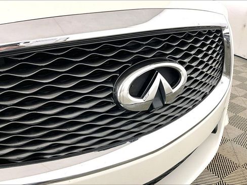Used 2018 INFINITI QX60 Luxe w/ Deluxe Technology Package image 31