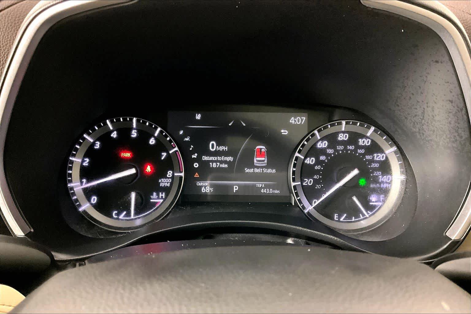Used 2021 Toyota Highlander XLE FWD image 26